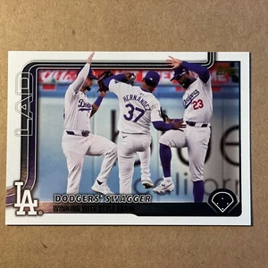 2025 Topps Serie 1 Dodgers Swagger Espejo Dorado Variación de Imagen SSP Estuche Hit - Imagen 1 de 2