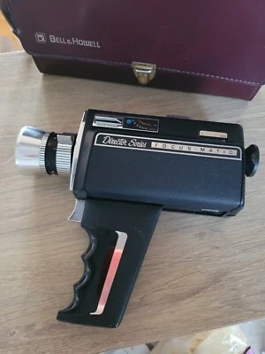 caméra super 8 BELL&HOWELL DIRECTOR SERIE et sa sacoche - Photo 1/4