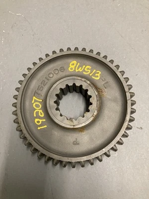 M35 M185 DANA SPICER 3052  30-8-35 TRANSMISSION GEAR 7521006 - Image 1 of 4