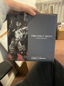 Kaiyodo Revoltech Agent Venom 6.7 Figure - Picture 1 of 11