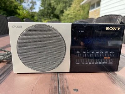 Винтажный SONY Dream машина FM/AM цифровой будильник радио модель ICF-C30W - Изображение 1 из 4