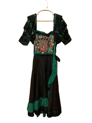 VTG Victor Glez Women's Mexican Green Embroidered Peacock Kaftan Dress - Image 1 of 4
