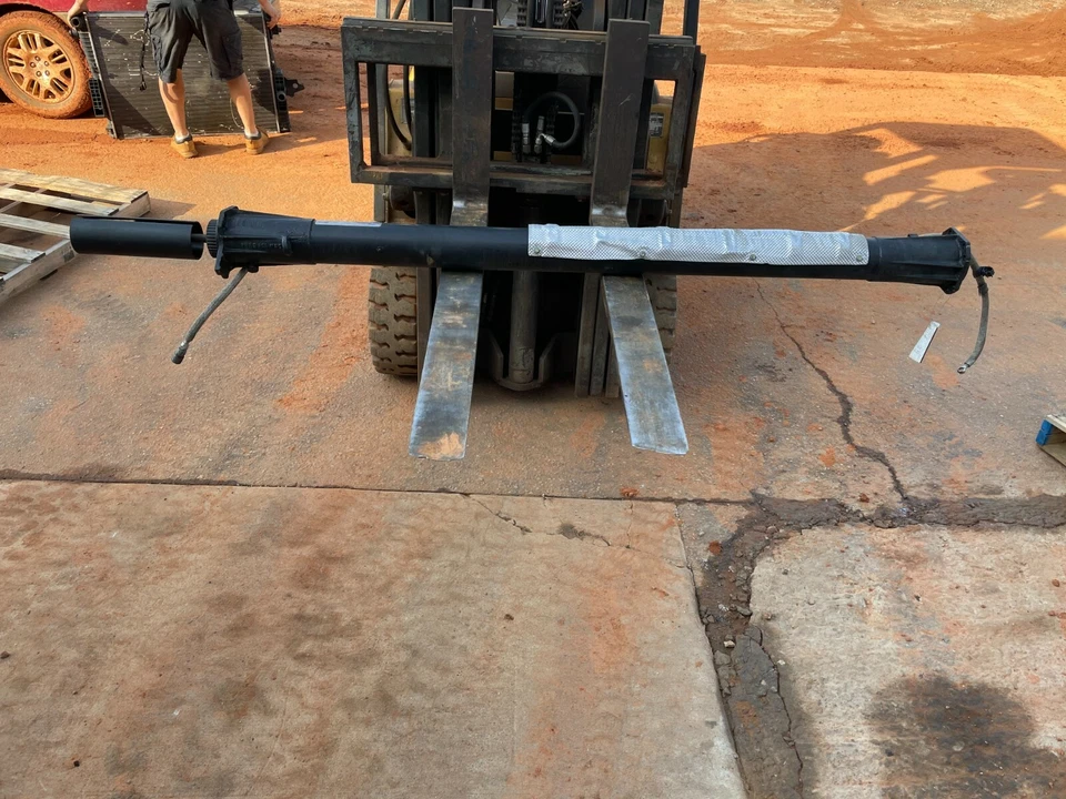 2005 M138 MASERATI COUPE GT REAR PROPELLER DRIVESHAFT TORQUE TUBE OEM 1762 - Image 1 of 4