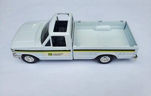 Ertl John Deere Die Cast LARGE Ford F-150 IMPLEMENT Pickup Truck 1/18 - Picture 1 of 10