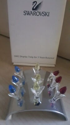 SWAROVSKI SCS 2004 'MINIATURE TULIPS' + STAND  - Image 1 of 2