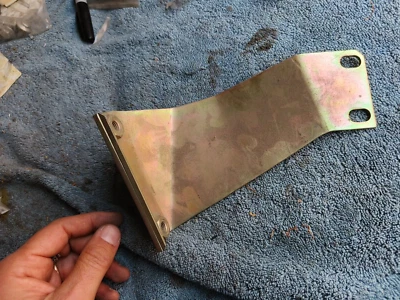 ORIGINAL 7648122 MUFFLER SUPPORT BRACKET Fiat Uno MK2 1000cc CATALYIZED - Image 1 of 3