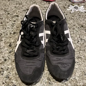 Onitsuka Tiger SERRANO 1183B400 001 NEGRO BLANCO Talla 13 Nuevo - Imagen 1 de 8