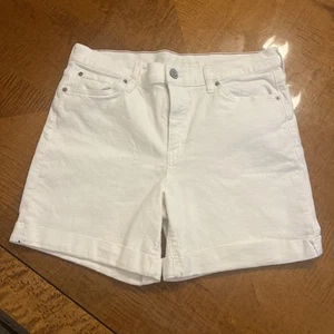 Eddie Bauer Jean Shorts 10 Women White Denim Mid-Rise Stretch Cotton - Picture 1 of 4