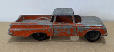 Camión Chevrolet El Camino #24 vintage años 60 rojo Tootsietoy 5,75" Foto 1 de 4