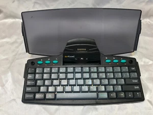 GO TYPE PRO® BY LANDWARE PORTABLE KEYBOARD/HOT SYNC STATION Palm III Series - Picture 1 of 5