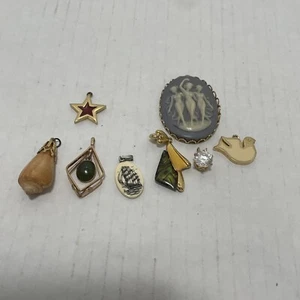 VINTAGE PENDENT Lot: Gems Stone, Shell, Ship, Swan + MORE - Picture 1 of 8