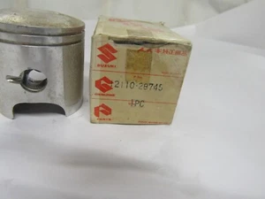 NOS Genuine Suzuki Piston 0.50 TM125 RM125 RM TM 125 12110-28740 - Picture 1 of 3
