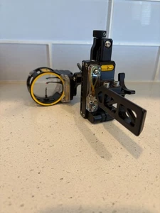 TROPHY RIDGE REACT Wheel Sight Mathews Bridge lock technology Bow Sight 3 Pin - Picture 1 of 11