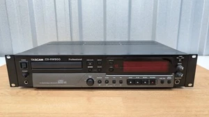 Tascam CD-RW900 Professional CD Recorder Audio Equipment gebraucht - Bild 1 von 12