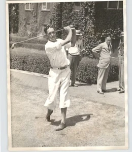 Icono de GOLF JOHNNY LEHMAN Práctica Columpio CHICAGO De Colección DEPORTES 1930 Foto de Prensa - Imagen 1 de 2