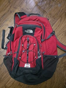 The North Face Backpack The Heckler Red - Picture 1 of 7