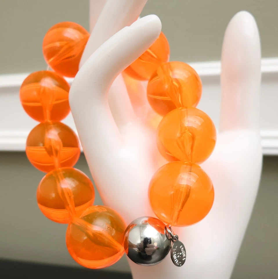 Pulsera Tarina Tarantino Tokyo Hardcore Lucite neón naranja cuentas redondas firmadas Foto 1 de 4