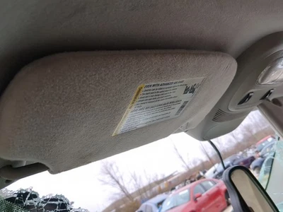 2005 - 2006 雪佛兰开拓者扩展发球杆遮阳镜左遮阳板 B83YG — 第 1/4 张图片