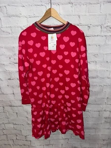 Famy Ernstings Family Sweatkleid mit Volant rot pink geherzt Grösse 158/164 NEU - Bild 1 von 4