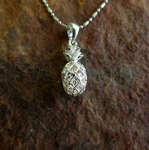 Hawaiian Design Jewelry .925 Sterling Silver Pineapple Pendant Necklace SP50001 - Picture 1 of 3
