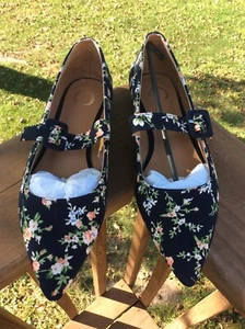 Journee Collection Shoes Size 8 Karissa Navy Floral Flats New In Box - Picture 1 of 8
