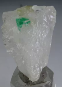 SMERALDO NATURALE -80 CARATI SMERALDO SWAT NATURALE E CALCITE PAKISTAN, (BS-90), - Foto 1 di 11