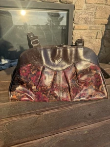 Patricia Nash Macellara Oval Leder Umhängetasche Vintage Floral Brokat - Bild 1 von 9