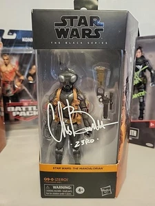 Star Wars Black Series Q9-0 Zero Figure Mandalorian Droid Signed Chris Bartlett - Picture 1 of 3