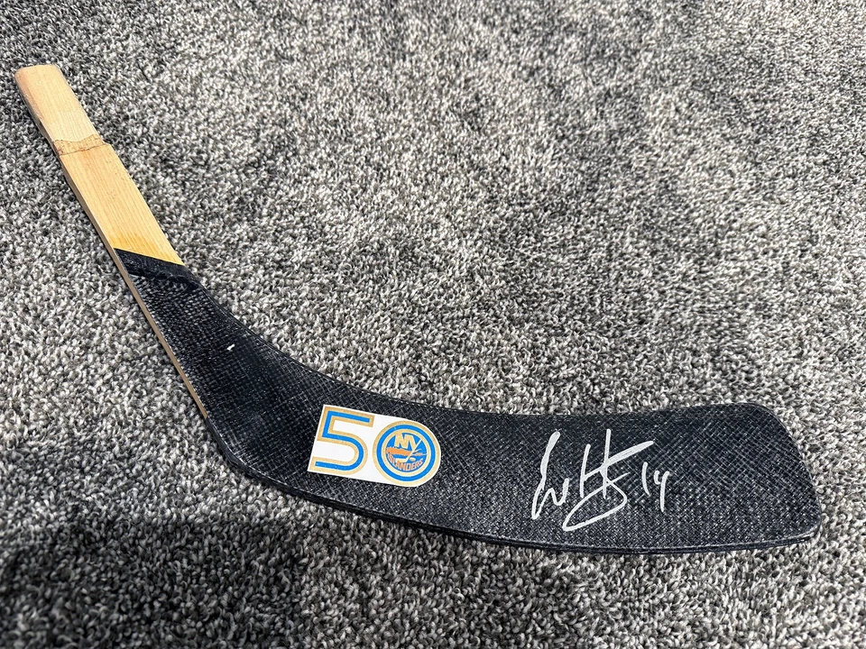 Bo Horvat New York NY Islanders Autógrafo FIRMADO Palo de Hockey Hoja Certificado de Autenticidad Foto 1 de 1