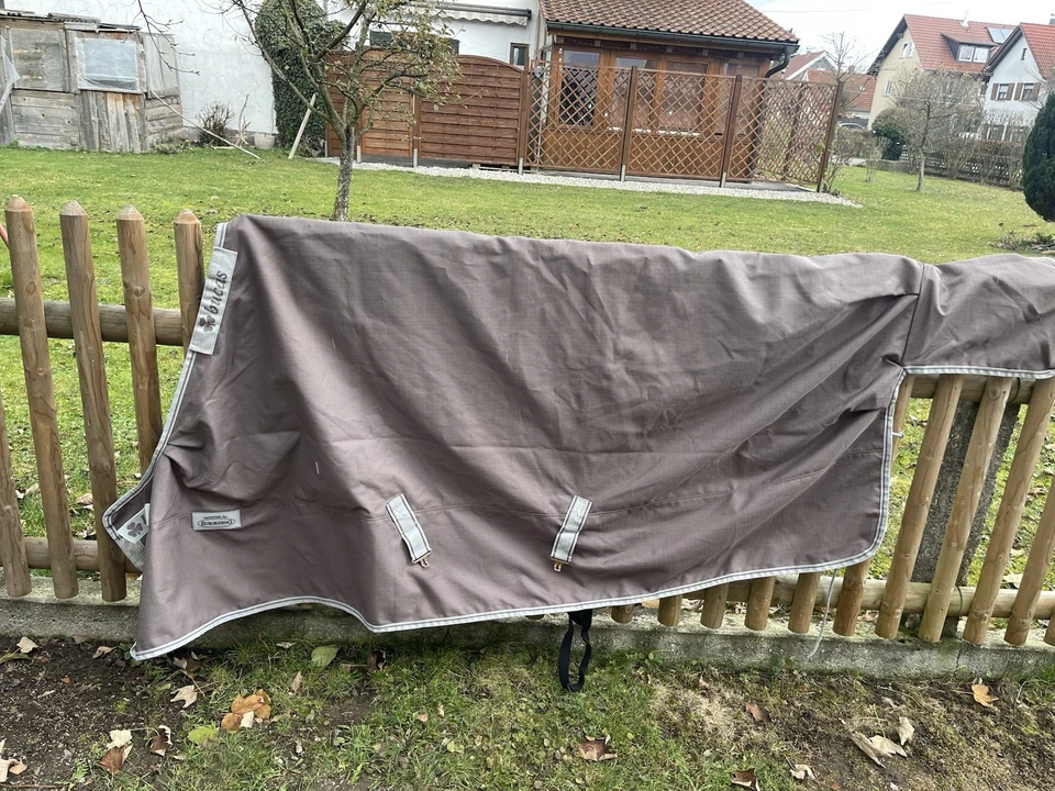 Bucas Euroriding Turnout Light 165 Cm, Stay-Dry-Fütterung, braun - Bild 1 von 4