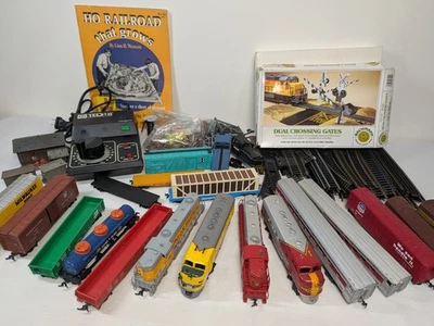 Enorme Lote de Motores Tren Modelo HO Coche Pista MCR Tech II Railpower 1400 Transformador Foto 1 de 4