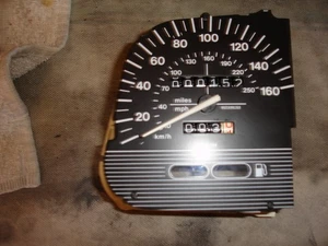 BMW Speedometer - Picture 1 of 9