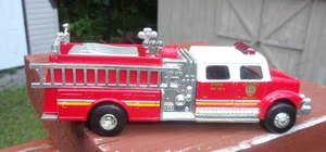 Road Champs Druckguss Louisville Feuerwehr Feuerwehrauto - Bild 1 von 6