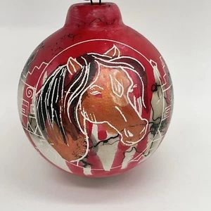 Navajo Indianer handgeätzt Pferd entworfen Keramik Ton rot Ornament signiert - Bild 1 von 6