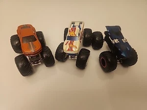  Lot Of 3 Hotwheels Model Car Off Road4x4 Wheels Move Left/right For Easy Turnin - Picture 1 of 6