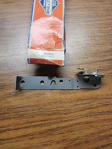 Briggs And Stratton 299974 Control Bracket Genuine Nos Oem Part - Picture 1 of 4