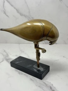 Escultura de colección con acabado de loro de latón firmada MMA 89 THE MET DIFÍCIL DE ENCONTRAR - Imagen 1 de 12
