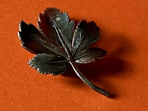 Vintage 925 Sterling Silver Leaf Design Pin / Brooch - Picture 1 of 10