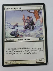 MTG Magic The Gathering Card Elite Vanguard Creature Human Soldier White 2012 - Picture 1 of 2