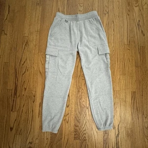 Alo Yoga Jogger Performance Large Stretch Cargo Pockets Pants Mens Grey - Picture 1 of 12