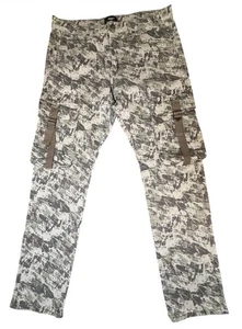 Pantalones de mezclilla cargo Forever 21 para hombre 34x32 correa ajustada camuflaje patinador ropa de calle - Imagen 1 de 12