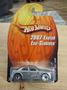 2007 Hot Wheels Easter Egg-clusives Silver Chrysler 300C Hemi