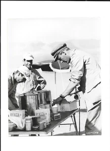 LAWRENCE OF ARABIA 1962 Movie Photograph PETER O'TOOLE at the lunch table - Picture 1 of 1