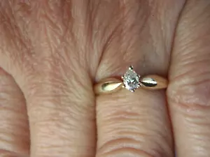 Anillo de compromiso de boda nupcial de oro amarillo macizo de 14 quilates con diamantes pera de 0,16 quilates talla 5 3/4 - Imagen 1 de 24