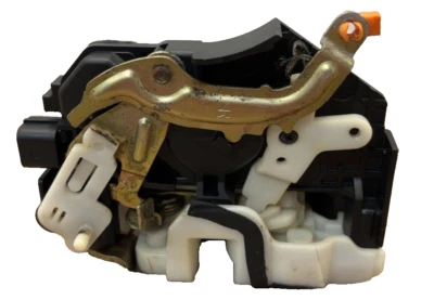 2003 -  2004 05 06 07 MITSUBISHI LANCER Right Rear Door Latch Rh OEM: - MN159632 - Image 1 of 4