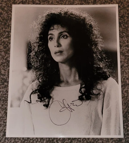 Cher 10 X 8 Signed Cover