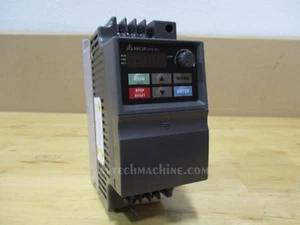 Delta Inverter VFD002EL23A AC Variable Frequency Drive VFD-EL 1/4HP 3 Phase 240V - Picture 1 of 2