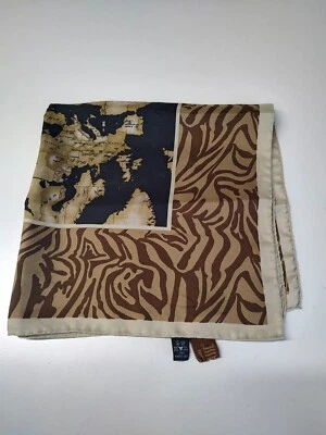 ALVIERO MARTINI 1 CLASSE FOULARD 100% SILK SETA SCARVES SCARF SQUARE MADE ITALY - Immagine 1 di 4