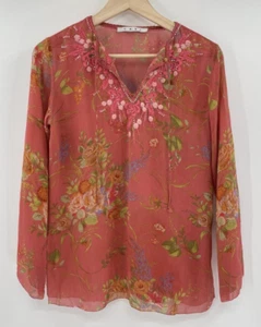 Cabi Women’s Lightweight Floral Peach/Coral 100% Silk Blouse Size XS FLAW - Picture 1 of 13