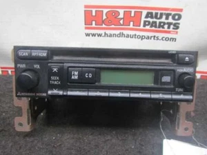 Equipo de audio receptor de radio Am-fm-estereo-cd reproductor compatible 04-06 MONTERO 263988 - Imagen 1 de 7